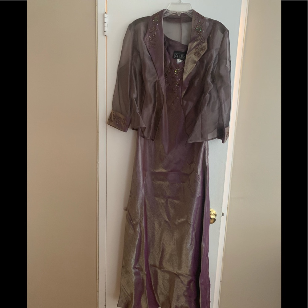 Alex Evenings women’s gown